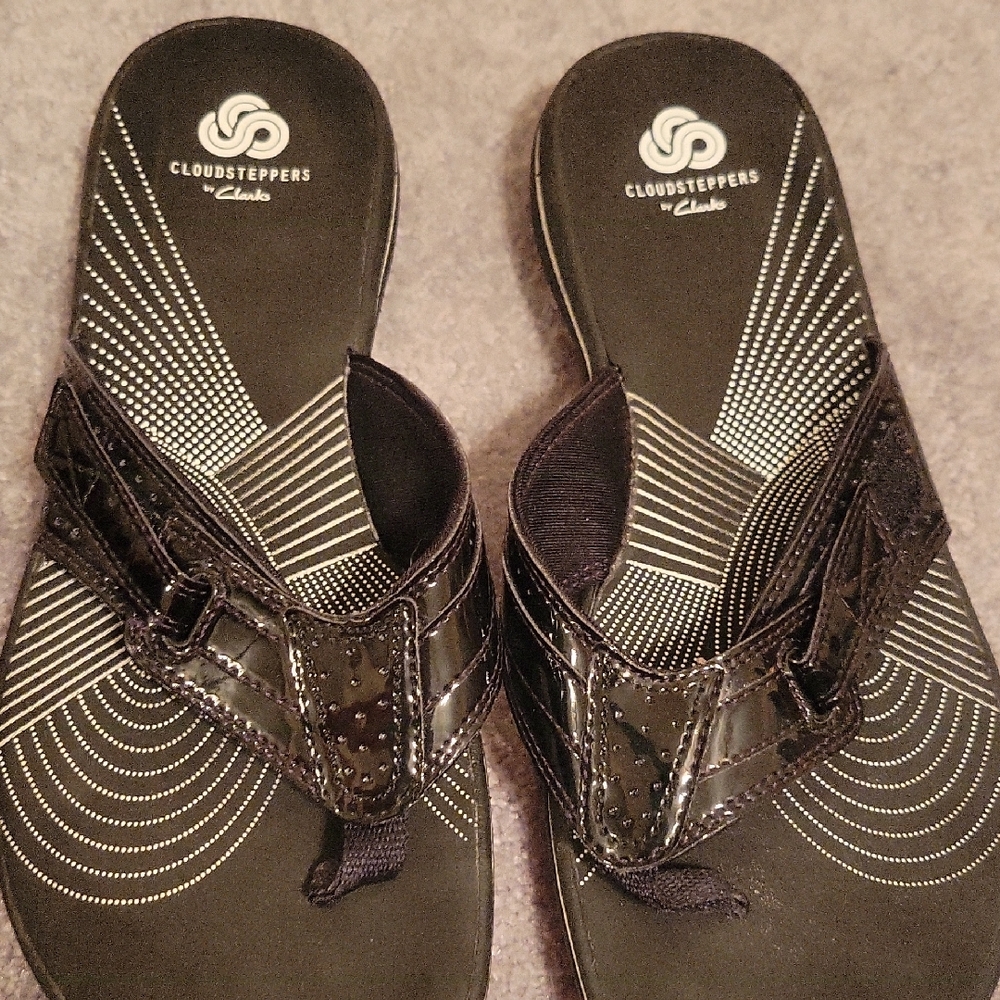 Cloudsteppers by Clarks Black Sandals 9 NWOT
